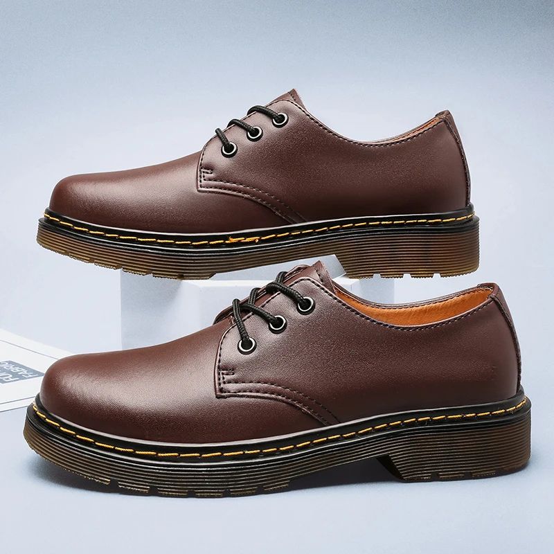 Męska - Buty Oxford - Gładka skóra - Klasyczne sznurowanie - Elegancki styl na każdą okazję