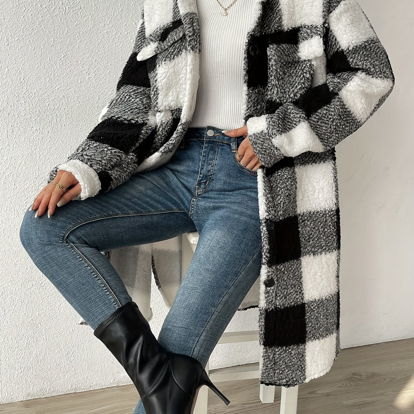 Damska - Oversizowy płaszcz typu teddy coat - Ciepły i Stylowy - Idealny na Zimowe Dni
