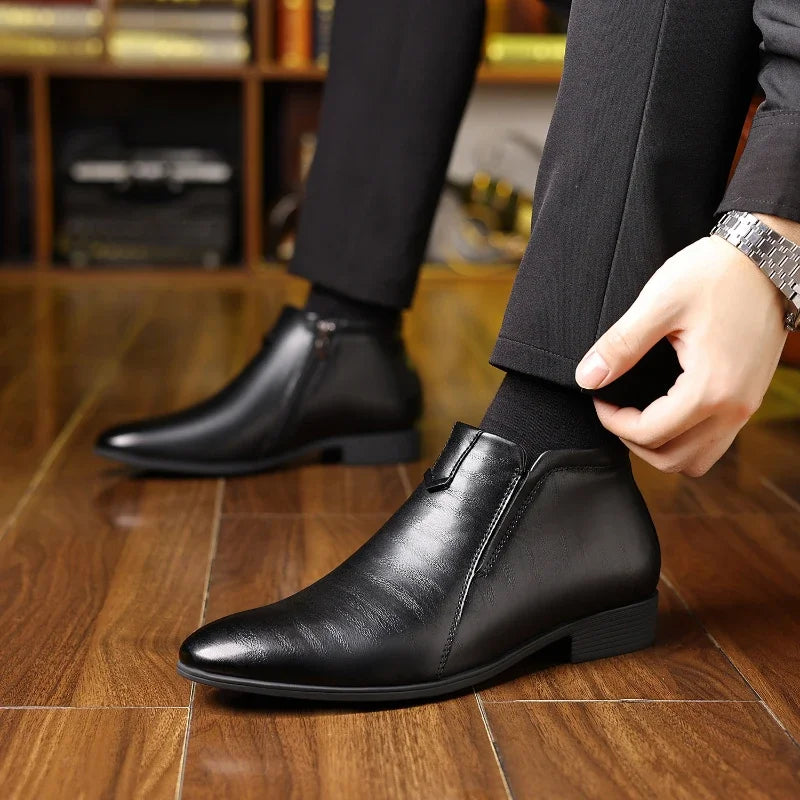 Męska - Buty za kostkę w stylu retro - Polerowany skórzany design - Modny i wygodny wybór