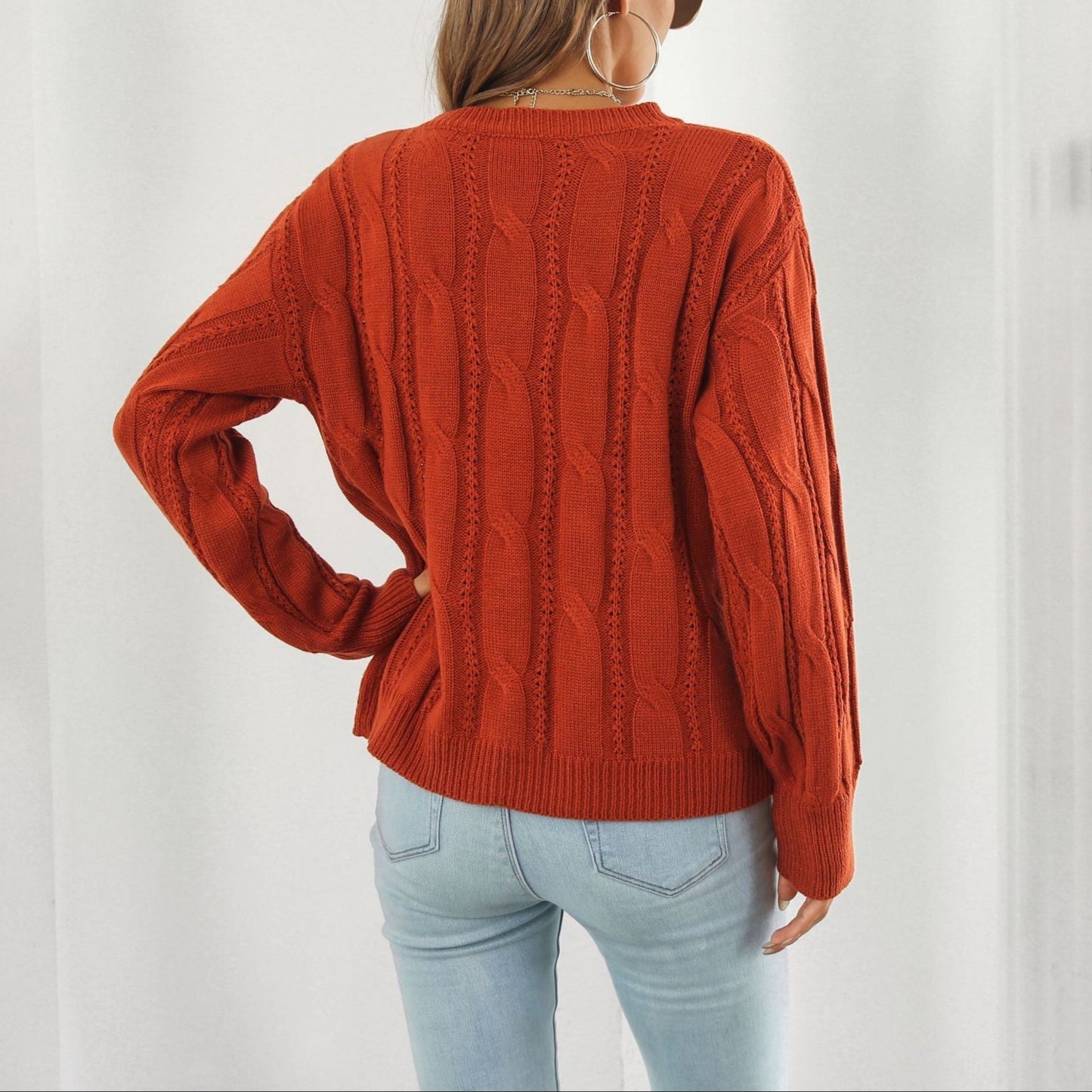 Damska - Sweter - Dzianina strukturalna - Wzór w kable - Modny i wygodny styl na każdą okazję