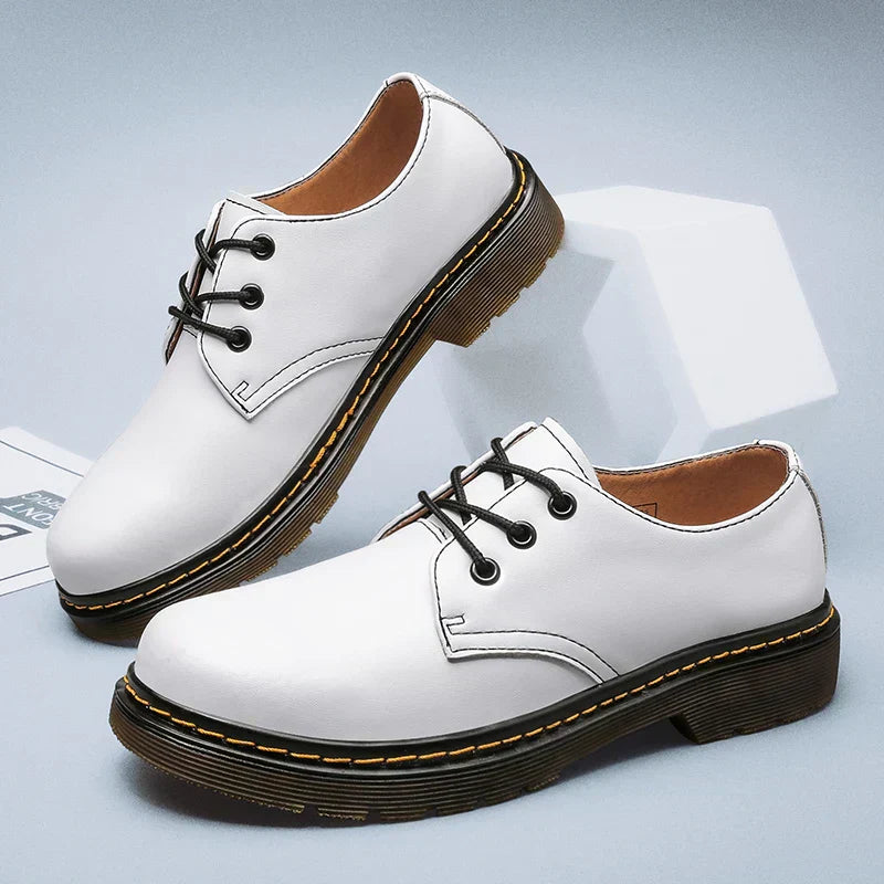 Męska - Buty Oxford - Gładka skóra - Klasyczne sznurowanie - Elegancki styl na każdą okazję
