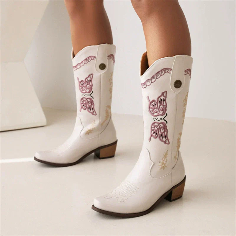 Damska - Buty western z haftem - Skórzane, do połowy łydki - Stylowe i wygodne obuwie