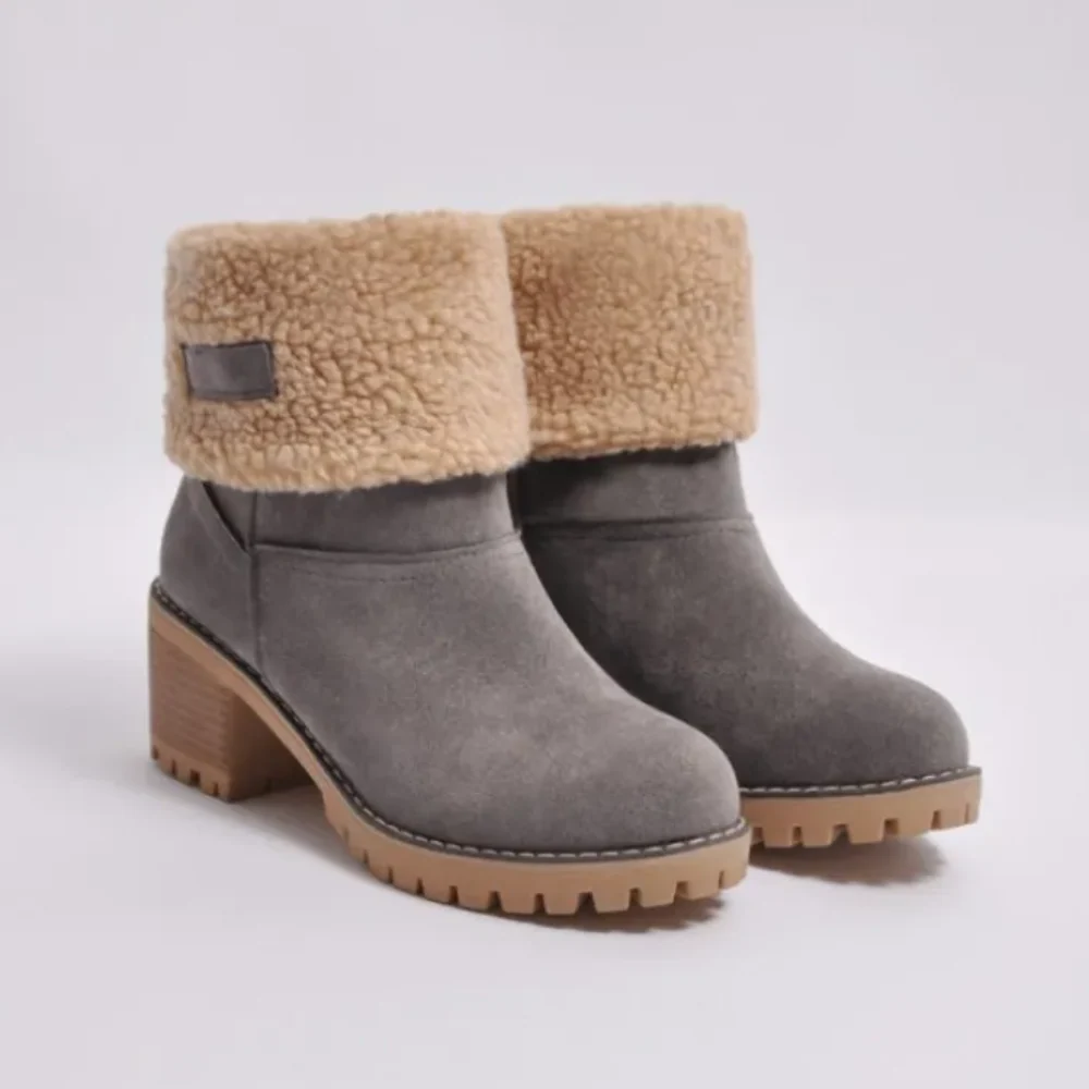 Damska - Botki na wysokim obcasie - Podszewką Shearling - Stylowe obuwie zimowe - Komfort i elegancja