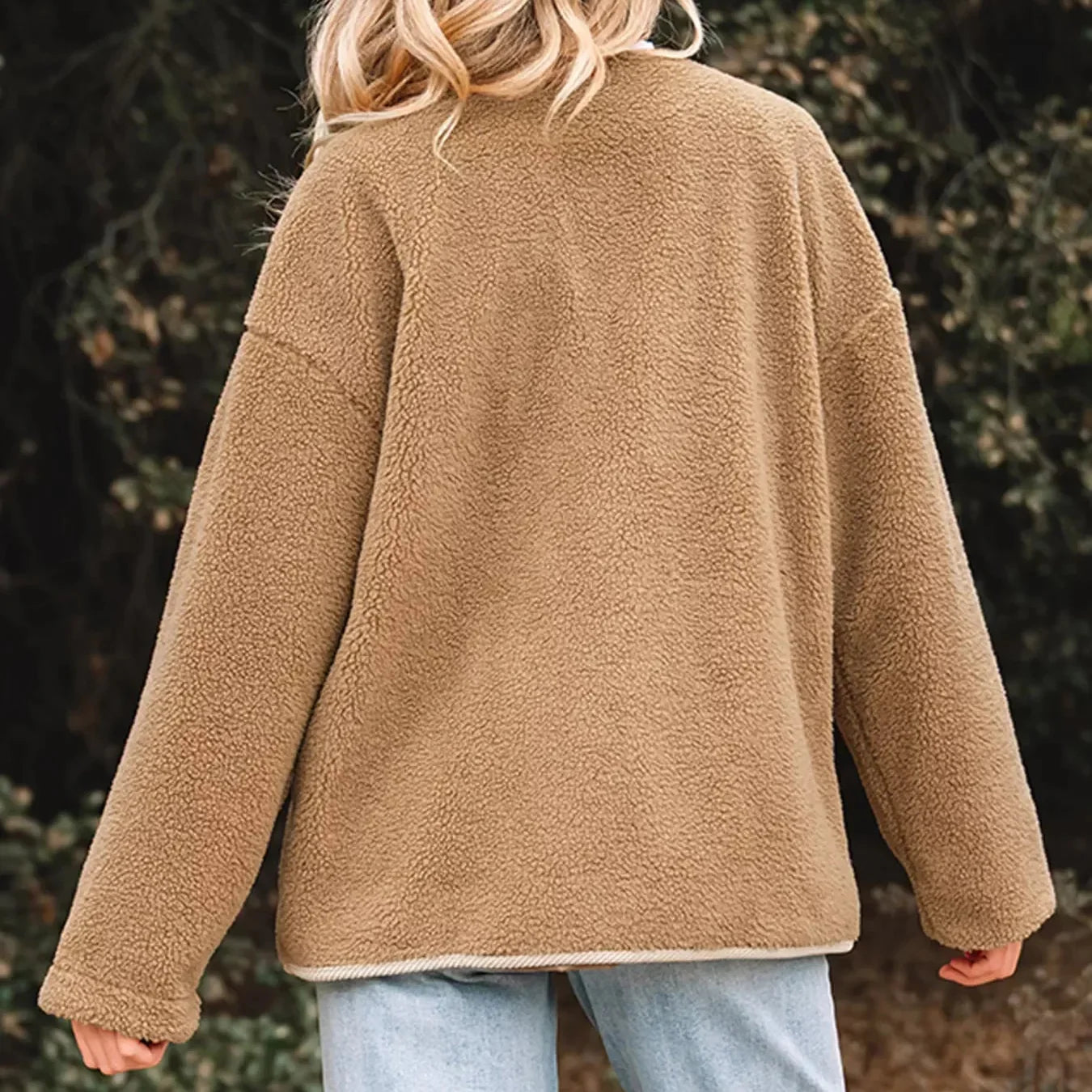 Damska - Kurtka pluszowa Sherpa - Miękki materiał - Zapinana z przodu na guziki - Wygodne na chłodniejsze dni