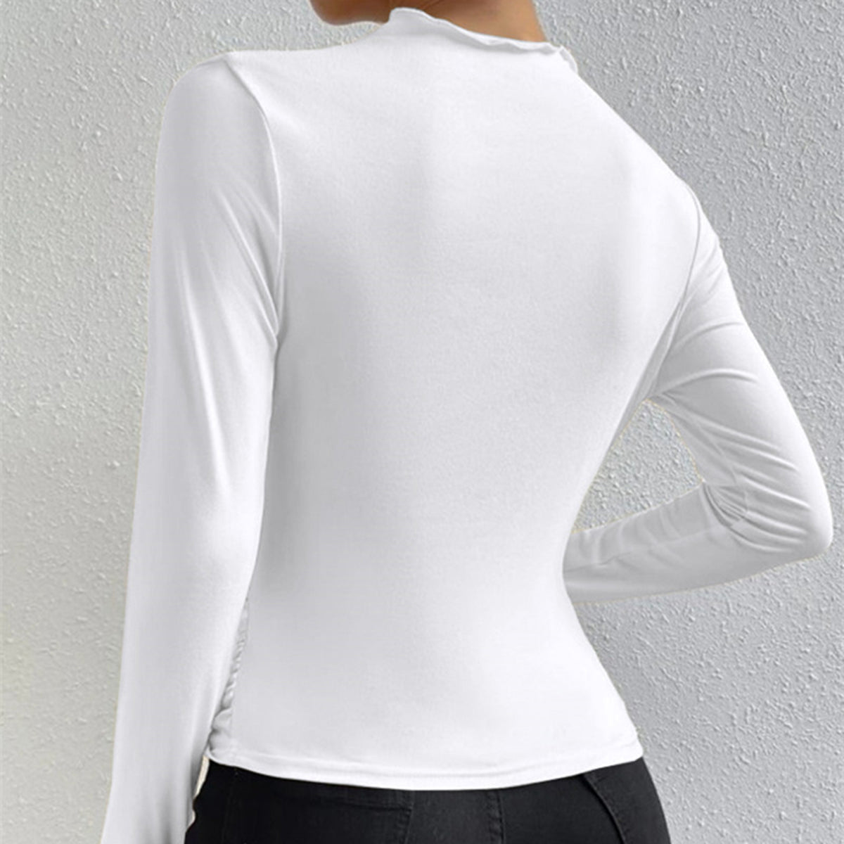 Damska - Plisowana koszula z długim rękawem - Elegancki krój - Modny styl na każdą okazję