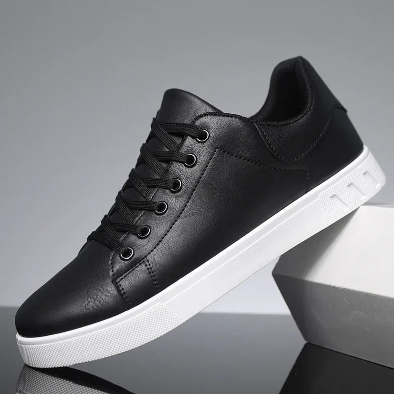 Męska - Skórzane trampki - Lässiger Schnürschuh - Stylowe i Wygodne Buty na Co Dzień