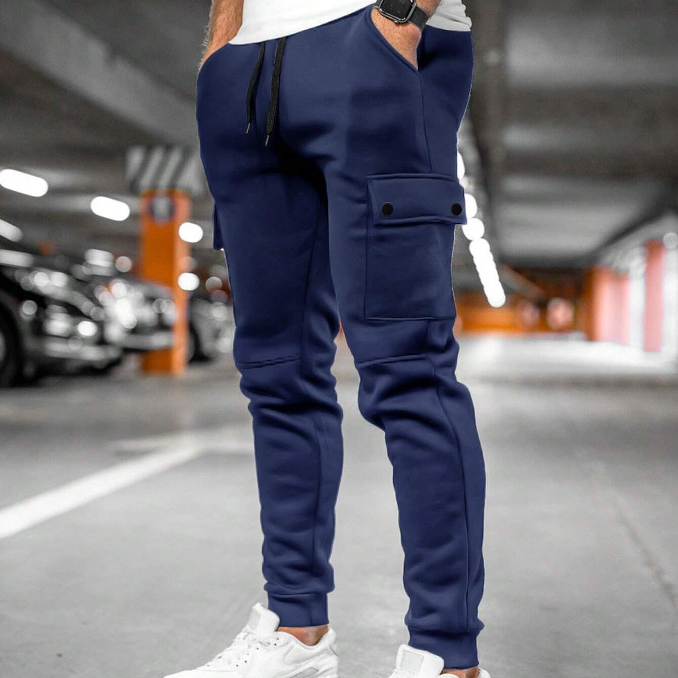 Męska - Spodnie cargo - Mankietem na kostce i regulowanym sznurkiem - Stylowe i funkcjonalne